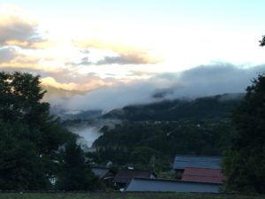 台風10号が過ぎた散歩道からの景色