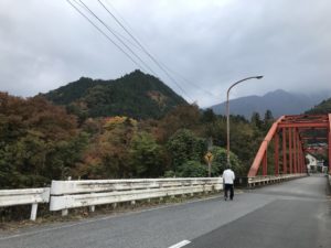 散歩道の平和橋
