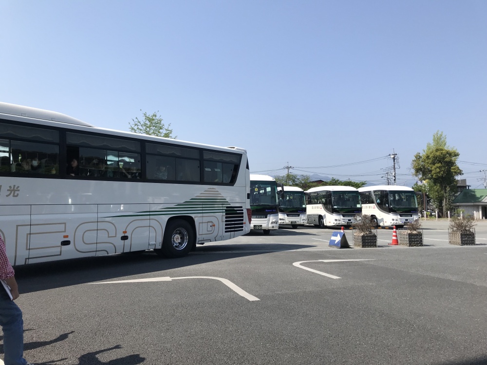 大阪からバス5台