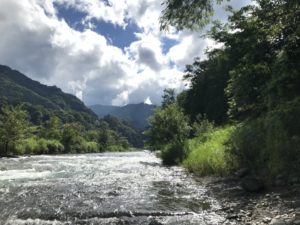 荒川は増水しています