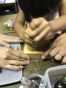 革細工