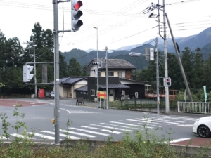 国道140号贄川交差点