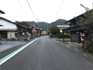 贄川宿中央