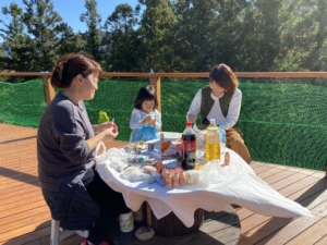 ウッドデッキでランチ